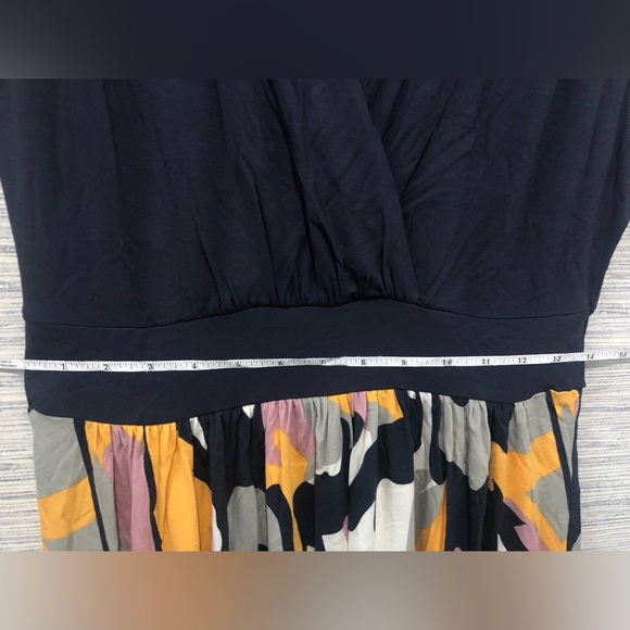 WRAP LOOK DRESS, MULTI PRINT - Picture 5 of 10